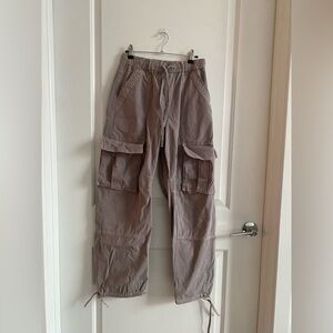 Zara Women’s Taupe Cargo Pants